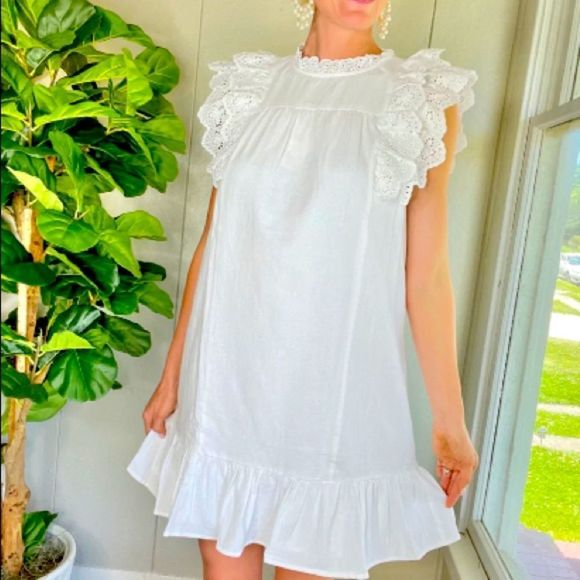 🆕NWT✨SUGAR LIPS✨EYELET DETAILED SLEEVELESS MINI DRESS - Picture 1 of 15